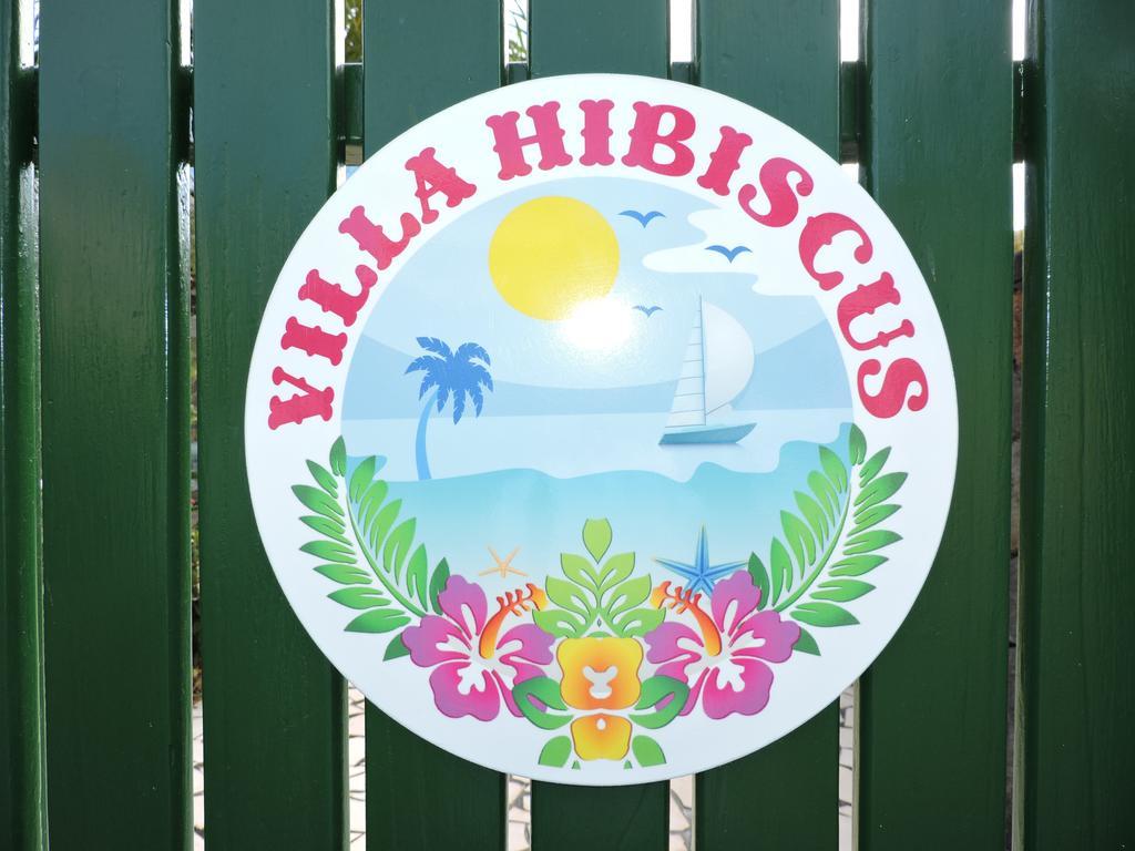 Villa Hibiscus Blue Bay Exterior photo