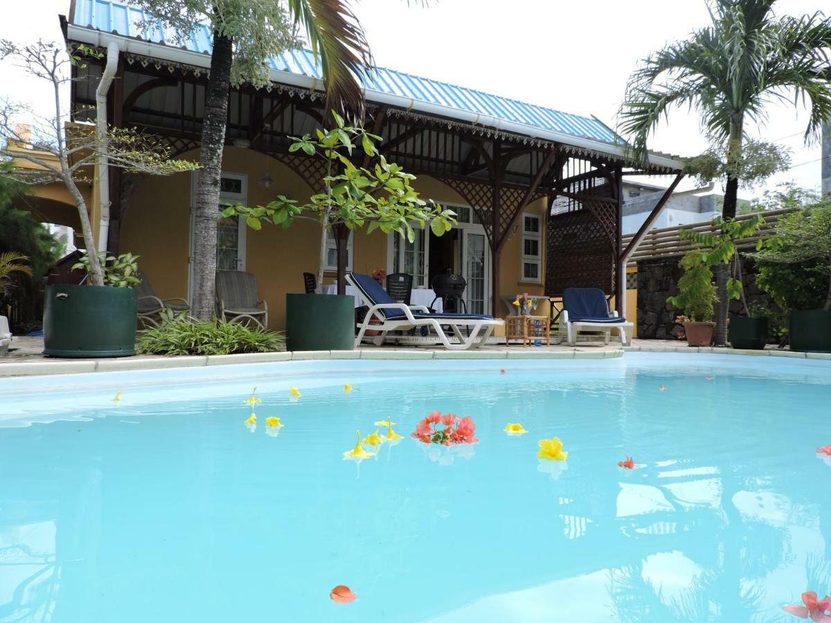 Villa Hibiscus Blue Bay Exterior photo